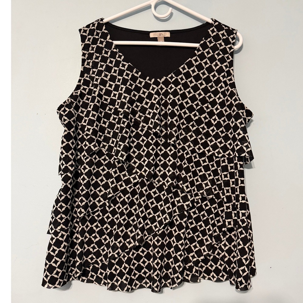 Roz & Ali Women 2X Black White Geometric Print Tiered Ruffle V-Neck Blouse 2241